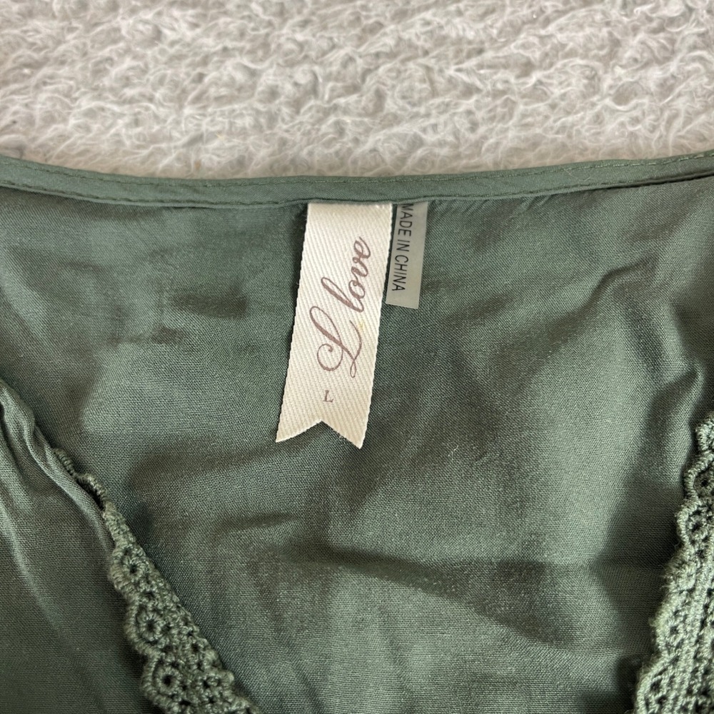 L Love Green Crochet Lace Trim V-Neck Cotton Blouse Top LV21858 Large - Picture 2 of 9